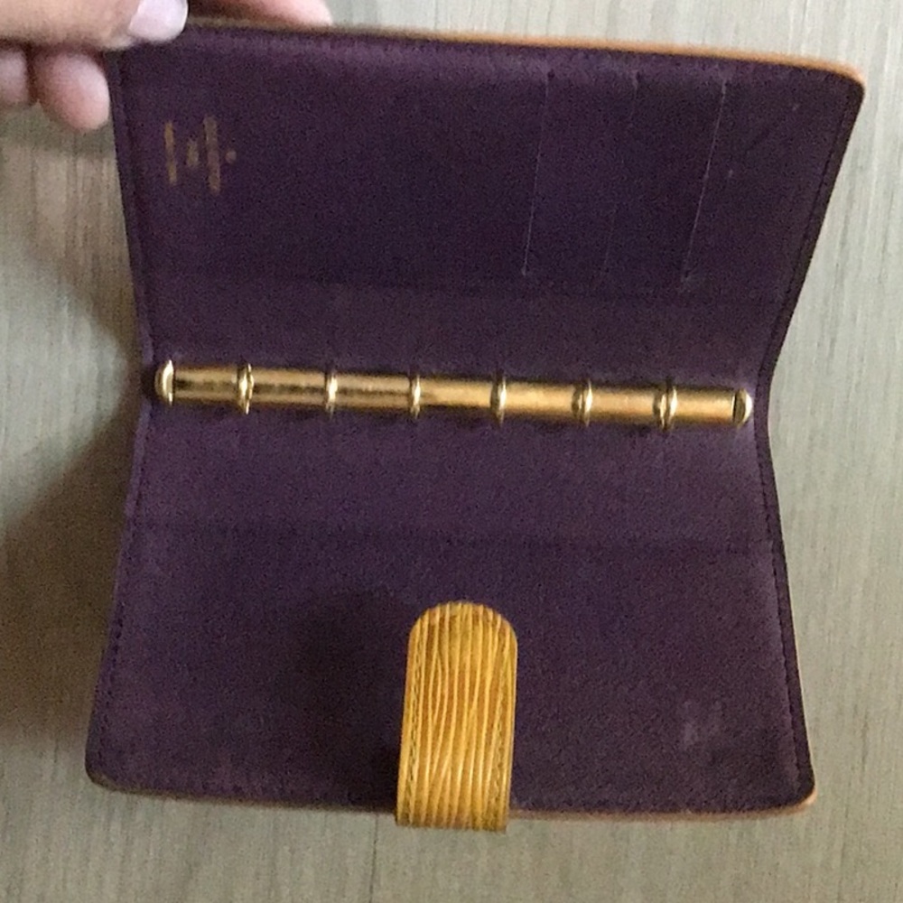 Louis Vuitton Tan Epi Leather Small Agenda Cover - Picture 3 of 7
